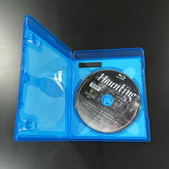 Haunting Collection: 4 Movie Collection - Blu-ray - Picture 3 of 4